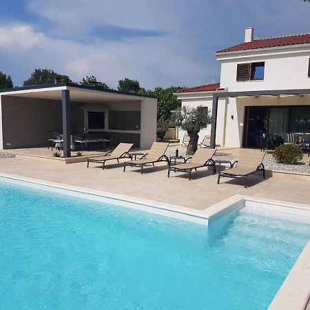Villa Caprice - Krk Milohnici Buitenkant foto