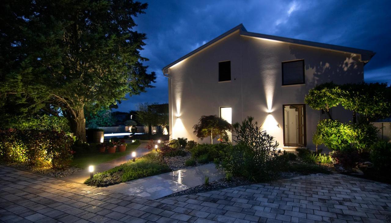 Villa Caprice - Krk Milohnici Buitenkant foto
